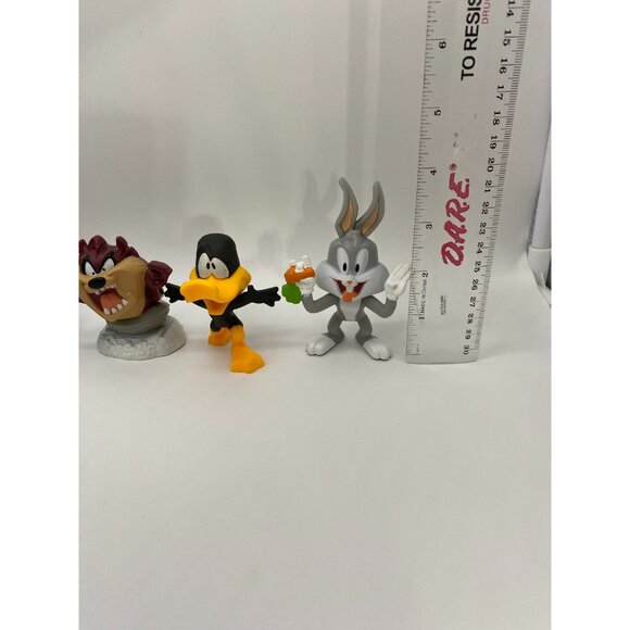 2020s McDonald's Looney Tunes Characters Happy Meal Toys Set 1 - Picture 5 of 6